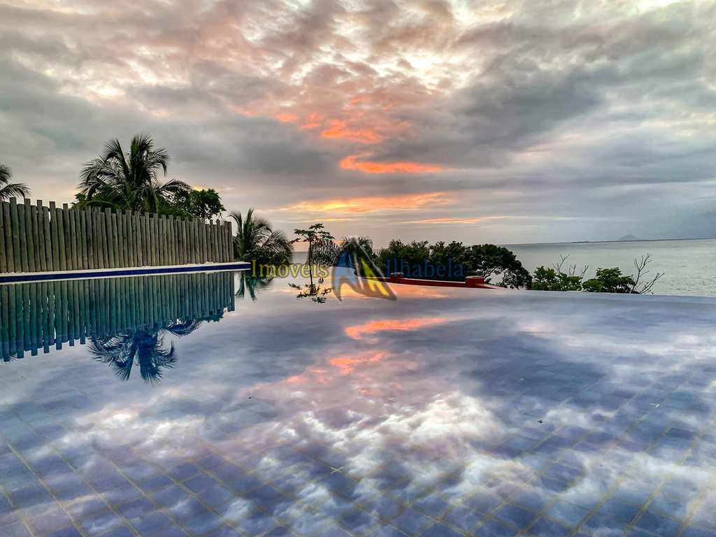Casa de Condomínio em Ilhabela, no bairro Sul