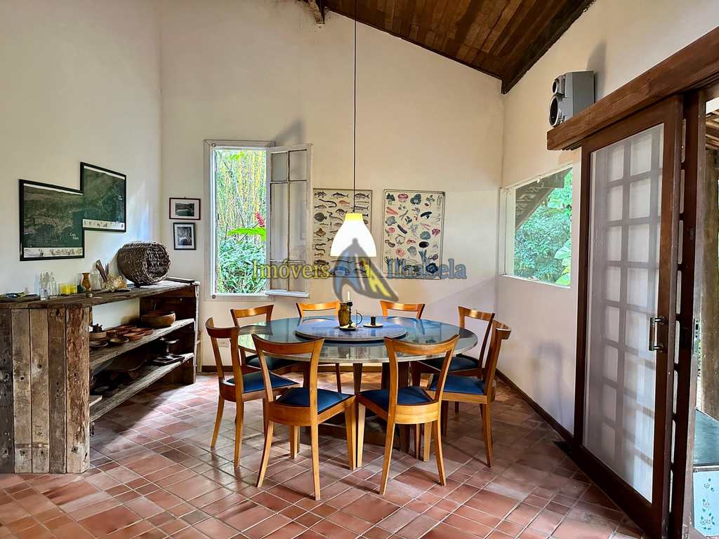 Casa em Ilhabela, no bairro Sul