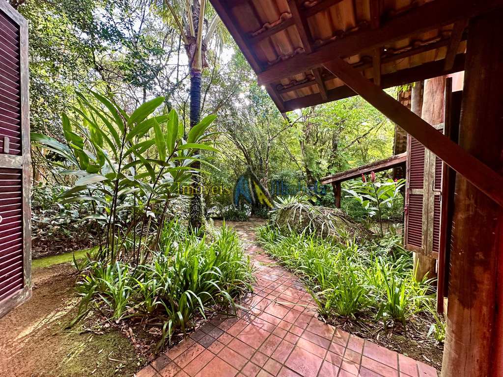Casa em Ilhabela, no bairro Sul