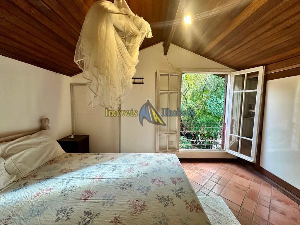 Casa em Ilhabela, no bairro Sul