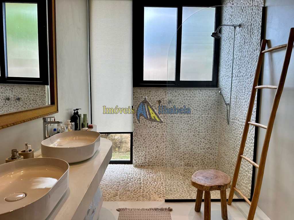 Casa de Condomínio em Ilhabela, no bairro Norte