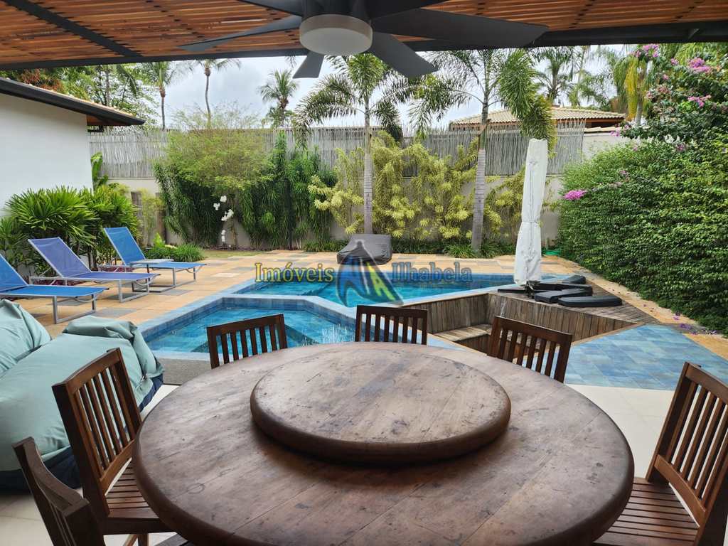 Casa de Condomínio em Ilhabela, no bairro Centro