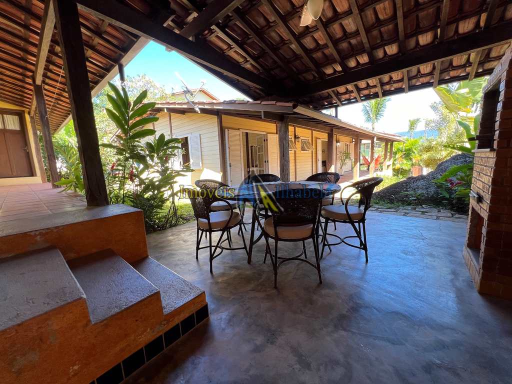 Casa em Ilhabela, no bairro Sul