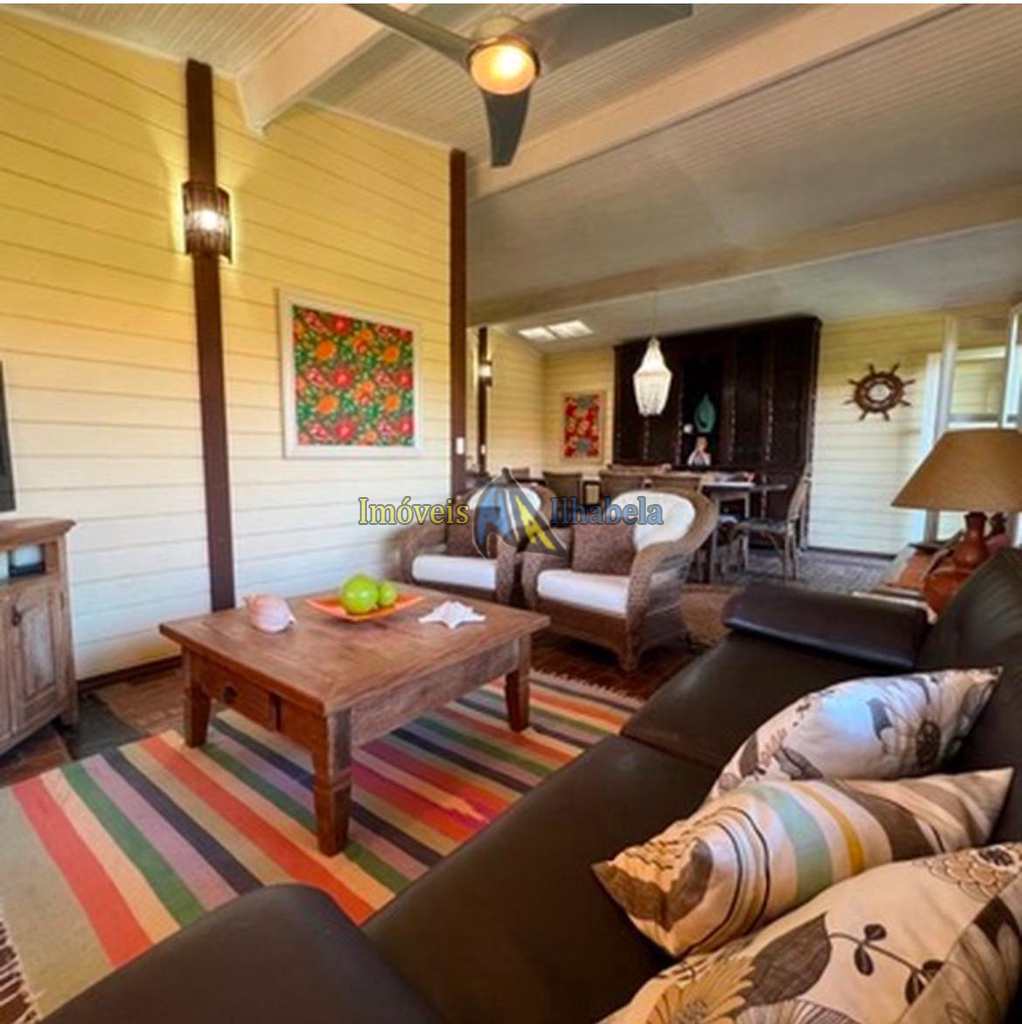 Casa em Ilhabela, no bairro Sul
