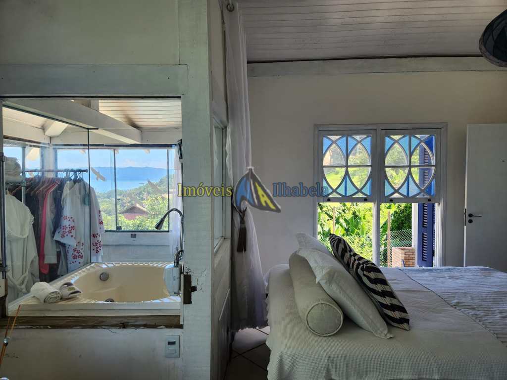 Casa em Ilhabela, no bairro Centro