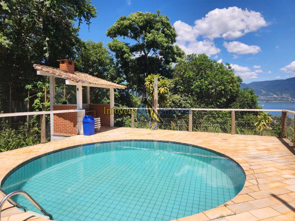 Casa em Ilhabela, no bairro Centro