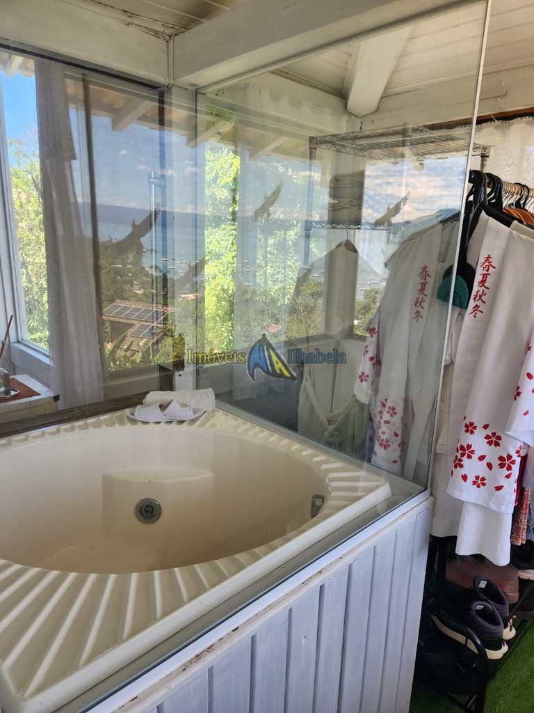 Casa em Ilhabela, no bairro Centro