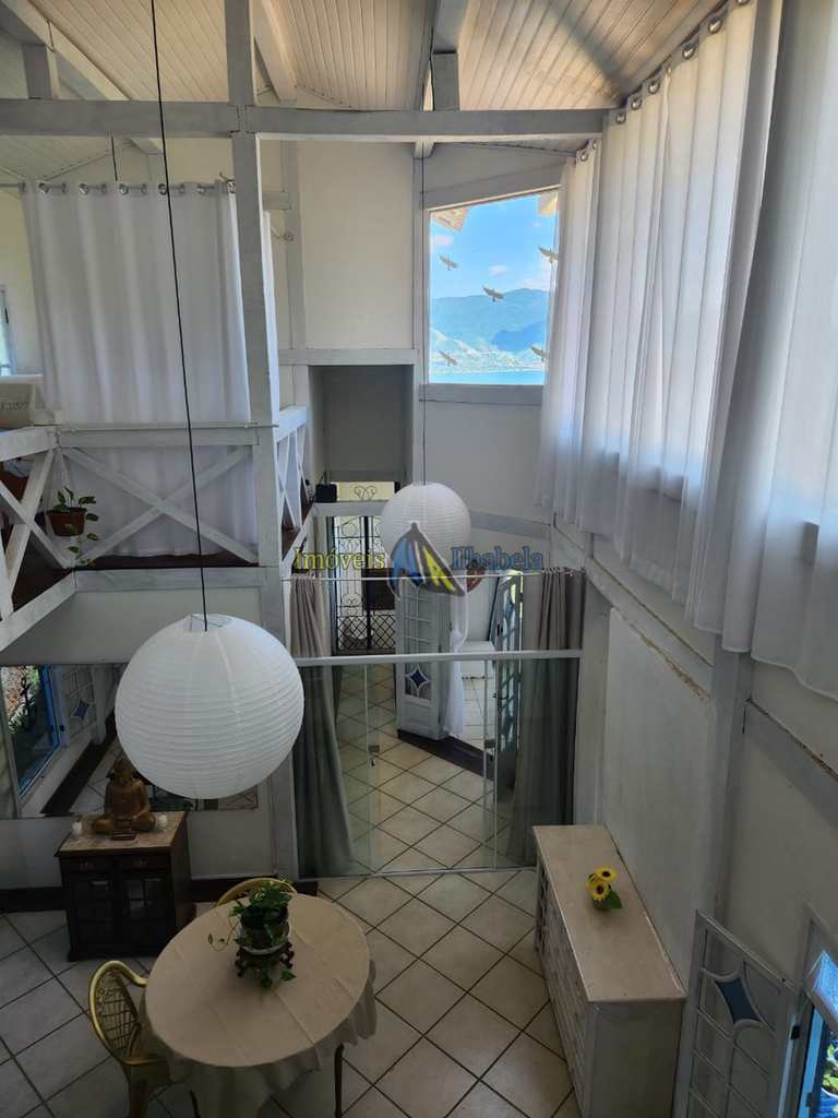 Casa em Ilhabela, no bairro Centro