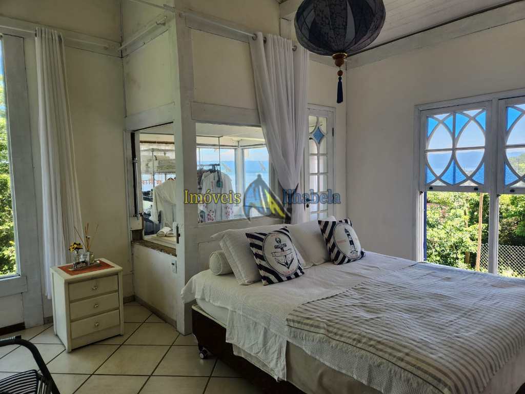 Casa em Ilhabela, no bairro Centro