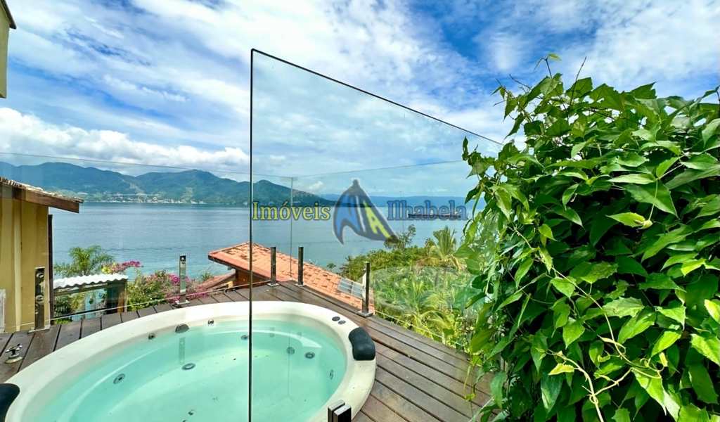 Casa de Condomínio em Ilhabela, bairro Norte