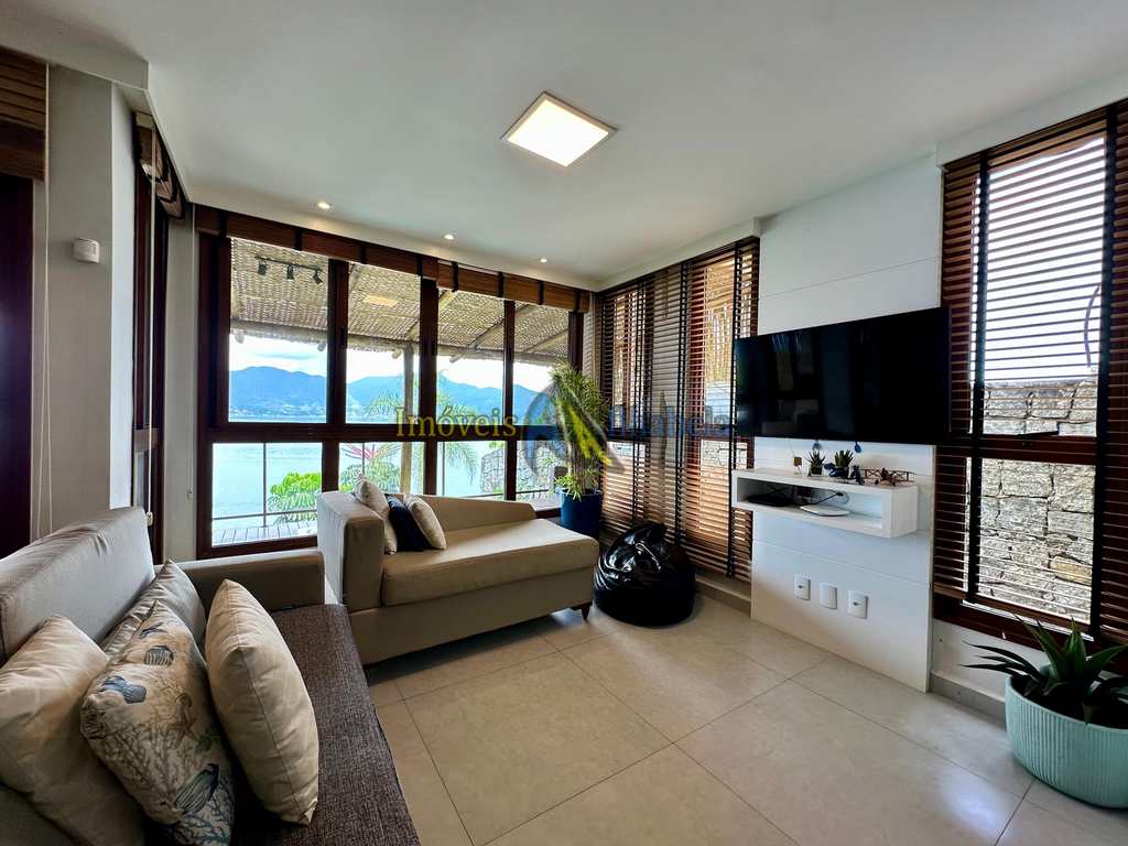 Casa de Condomínio em Ilhabela, no bairro Norte