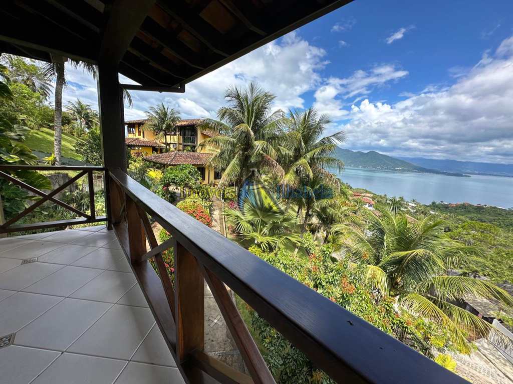 Casa de Condomínio em Ilhabela, no bairro Norte