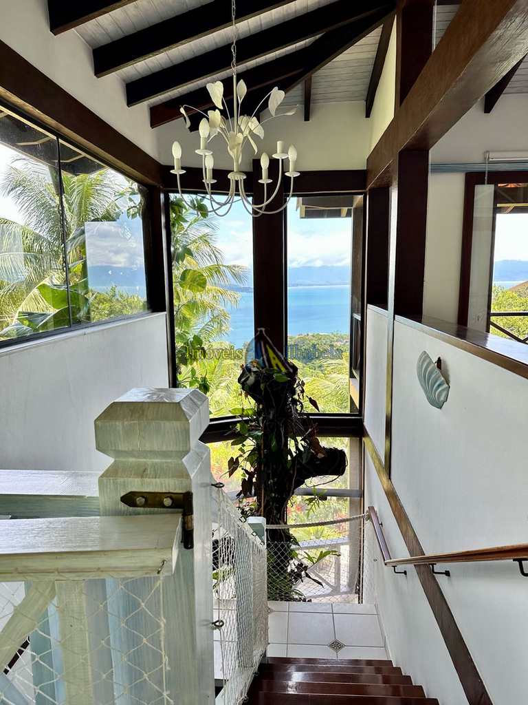 Casa de Condomínio em Ilhabela, no bairro Norte