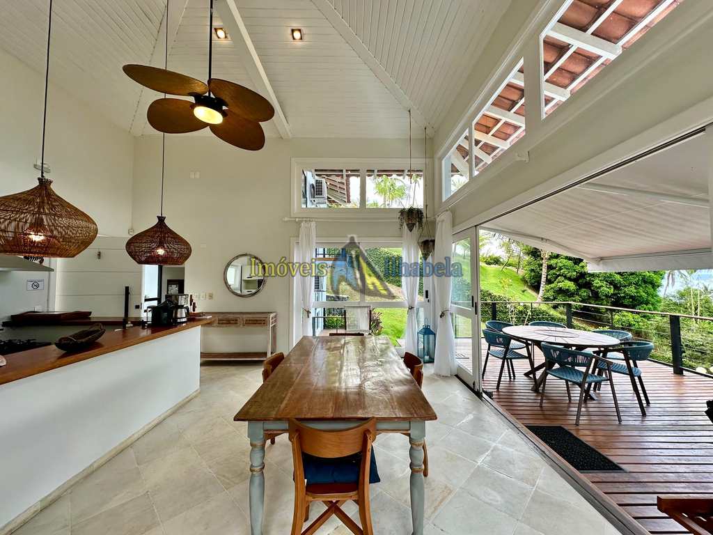 Casa em Ilhabela, no bairro Norte