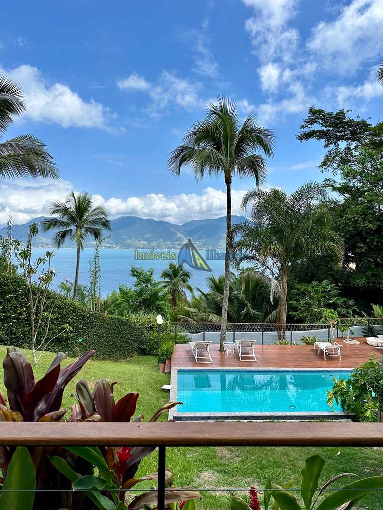 Casa em Ilhabela, no bairro Norte
