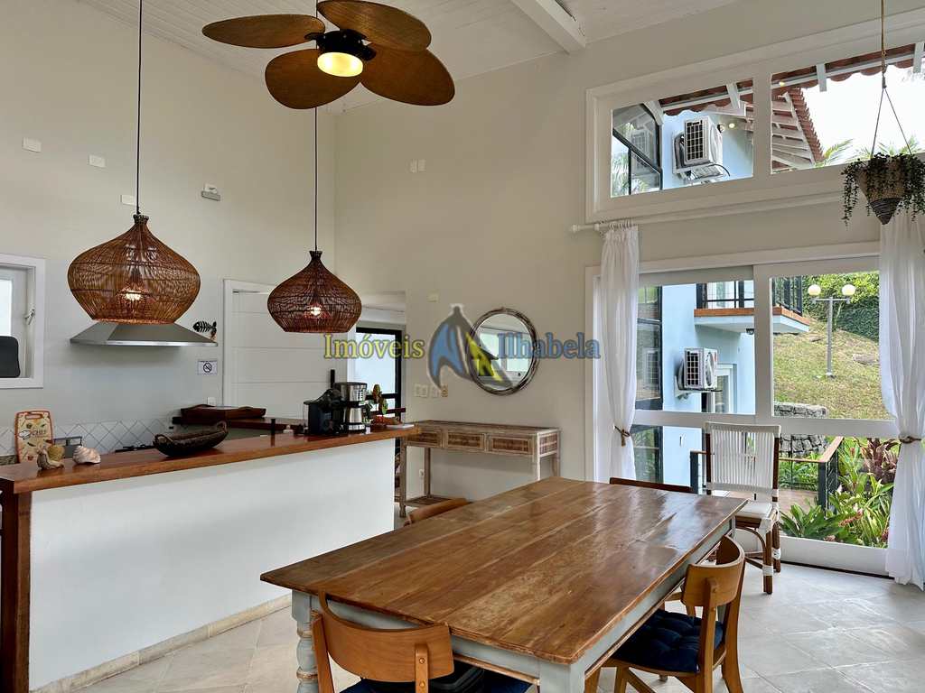 Casa em Ilhabela, no bairro Norte