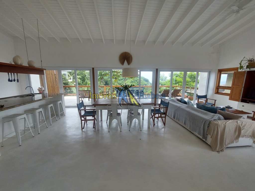 Casa em Ilhabela, no bairro Sul