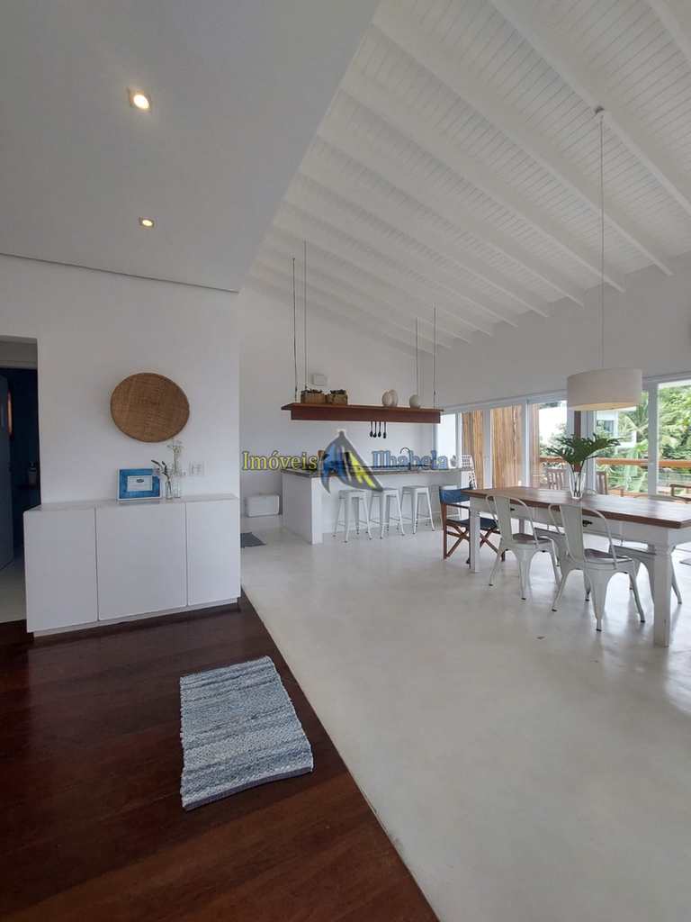 Casa em Ilhabela, no bairro Sul