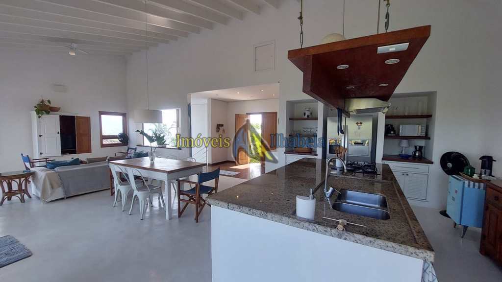 Casa em Ilhabela, no bairro Sul