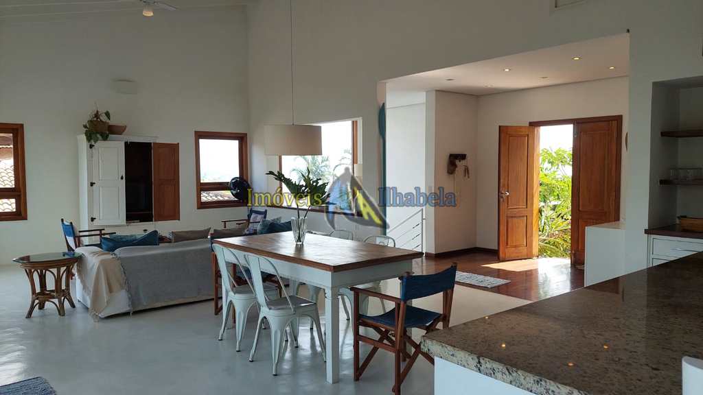 Casa em Ilhabela, no bairro Sul