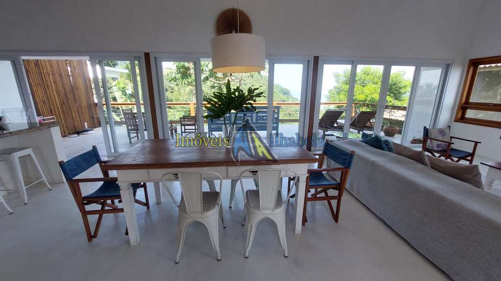 Casa em Ilhabela, no bairro Sul