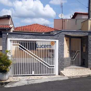 Casa em Amparo, bairro Jardim Adélia