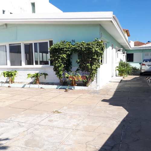 Casa em Arraial do Cabo, bairro Praia dos Anjos