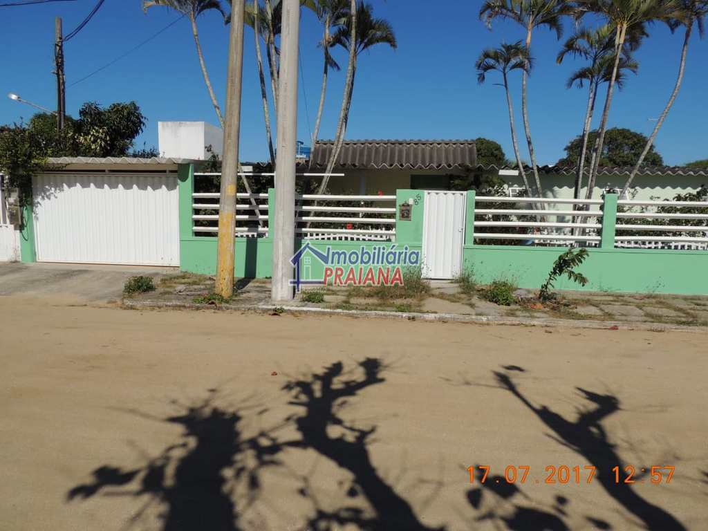 Casa de Condomínio em Arraial do Cabo, no bairro Vila Industrial