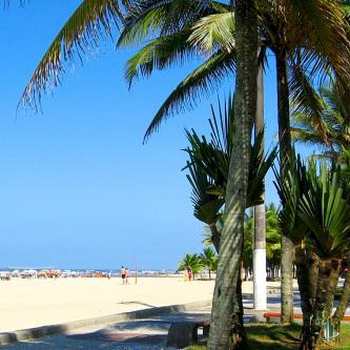 Apartamento em Praia Grande, bairro Guilhermina