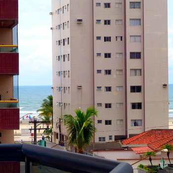Apartamento em Praia Grande, bairro Guilhermina