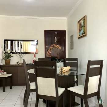 Apartamento em Praia Grande, bairro Boqueirão