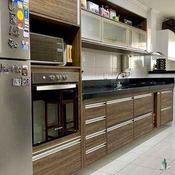 Apartamento em Praia Grande, bairro Boqueirão