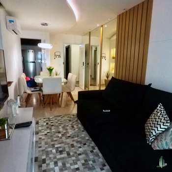 Apartamento em Praia Grande, bairro Canto do Forte