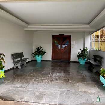 Apartamento em Praia Grande, bairro Canto do Forte
