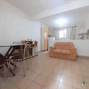 Apartamento em Praia Grande, bairro Boqueirão