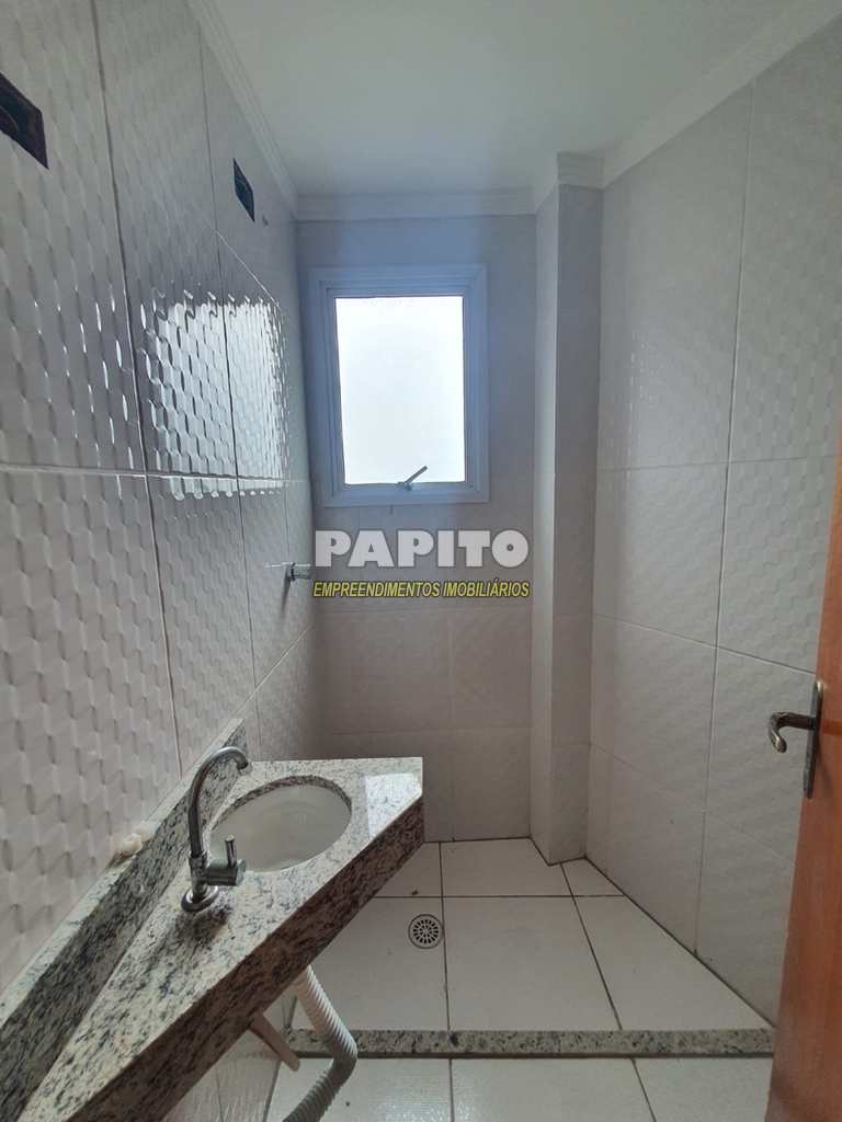 Apartamento em Praia Grande, no bairro Caiçara