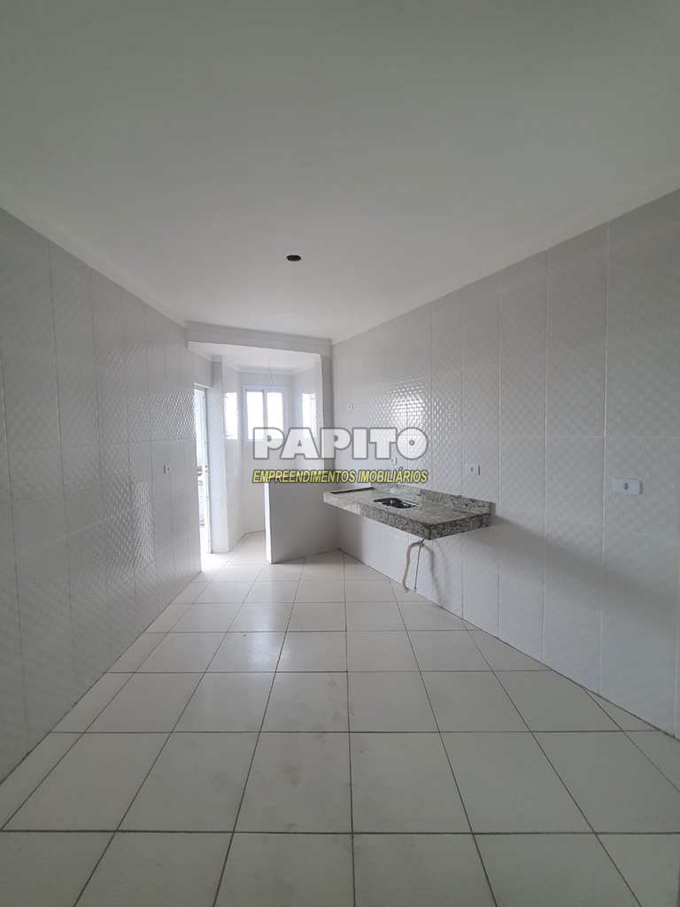 Apartamento em Praia Grande, no bairro Caiçara