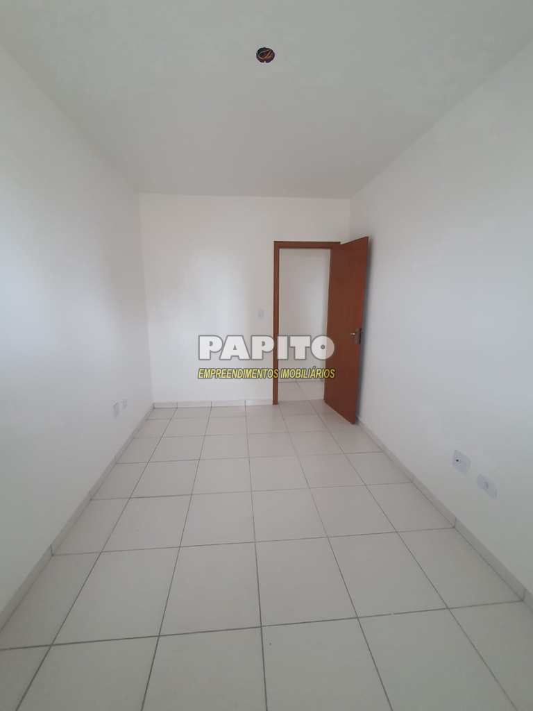 Apartamento em Praia Grande, no bairro Caiçara