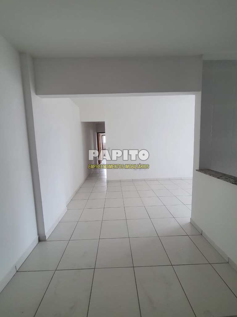 Apartamento em Praia Grande, no bairro Caiçara