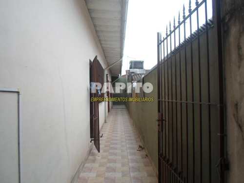 Casa, código 54226518 em Praia Grande, bairro Maracanã