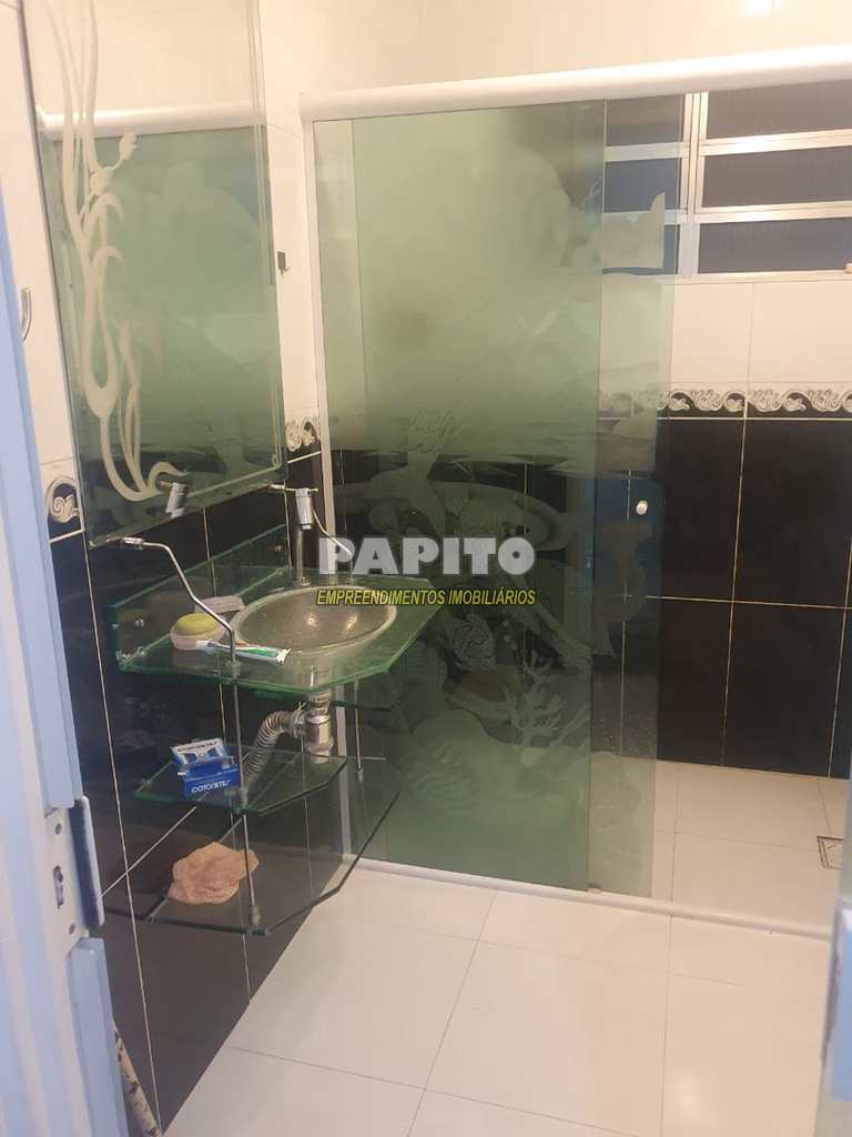 Casa em Praia Grande, no bairro Ocian