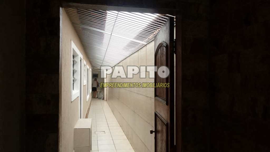 Casa em Praia Grande, no bairro Ocian