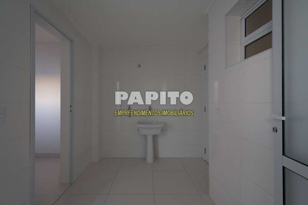 Apartamento em Praia Grande, no bairro Canto do Forte