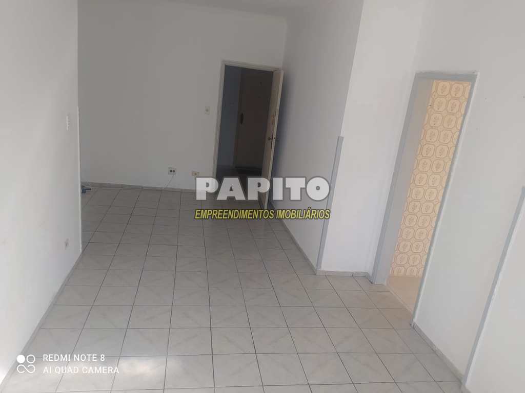 Apartamento em Praia Grande, no bairro Boqueirão