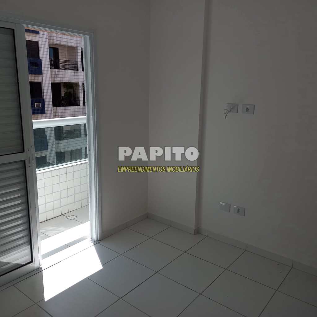 Flat em Praia Grande, no bairro Boqueirão
