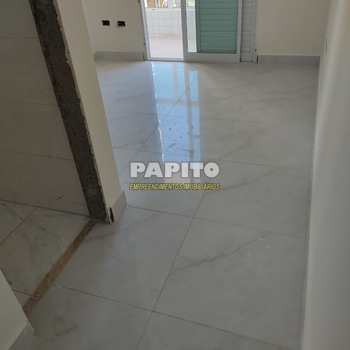 Apartamento em Praia Grande, bairro Tupi