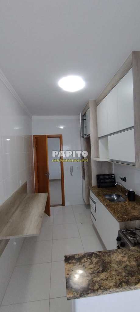 Apartamento em Praia Grande, no bairro Caiçara