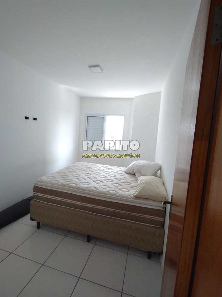 Apartamento em Praia Grande, no bairro Caiçara