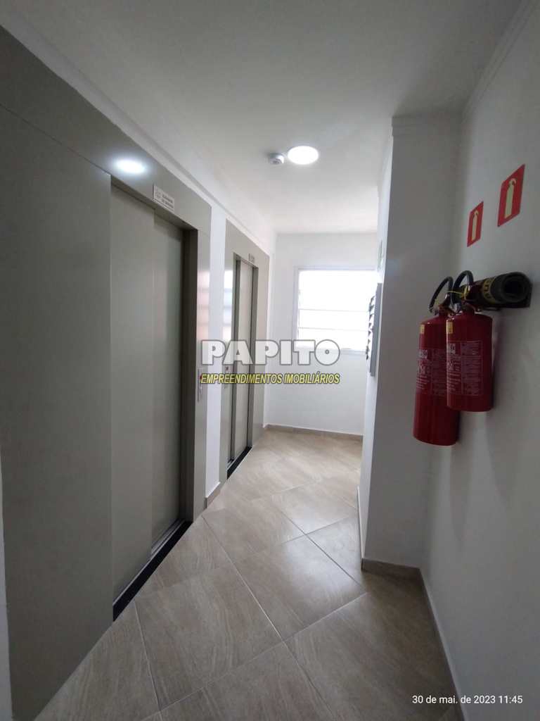 Apartamento em Praia Grande, no bairro Ocian