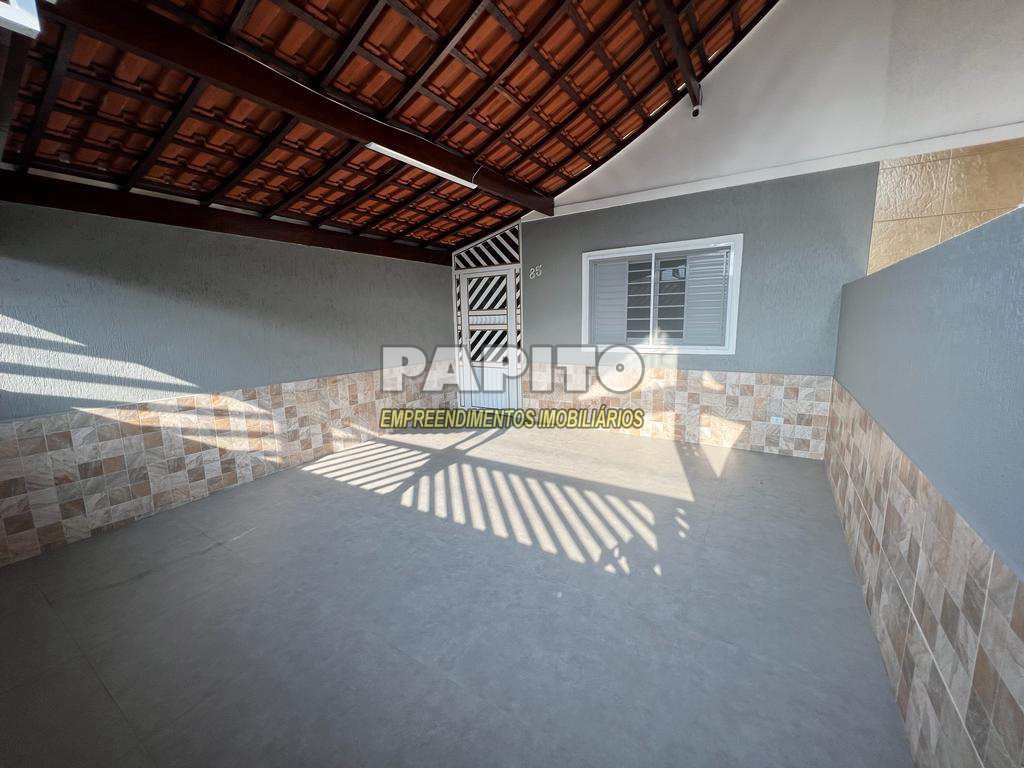 Casa em Praia Grande, no bairro Guilhermina